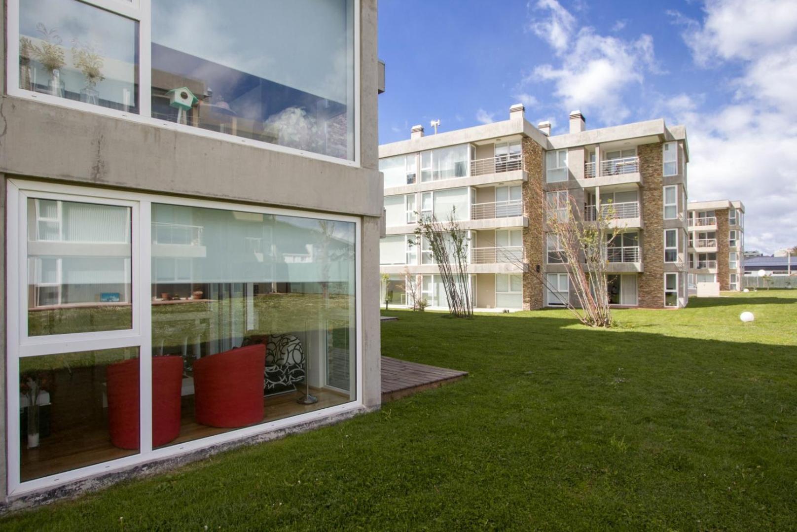 Pacifico Apartamentos Ribera Ushuaia Exterior photo